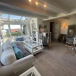 Perla - By The Sea Close To Sandy Beaches Holiday home *