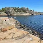 펜션 Perla - By The Sea Close To Sandy Beaches
